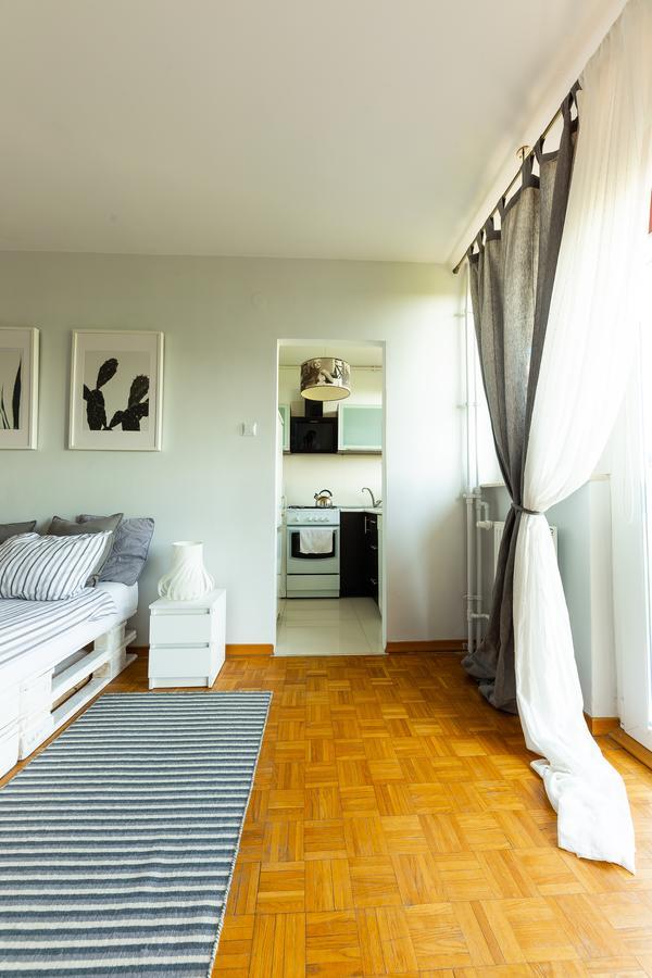 Warszawa Apartamenty - Promyk エクステリア 写真
